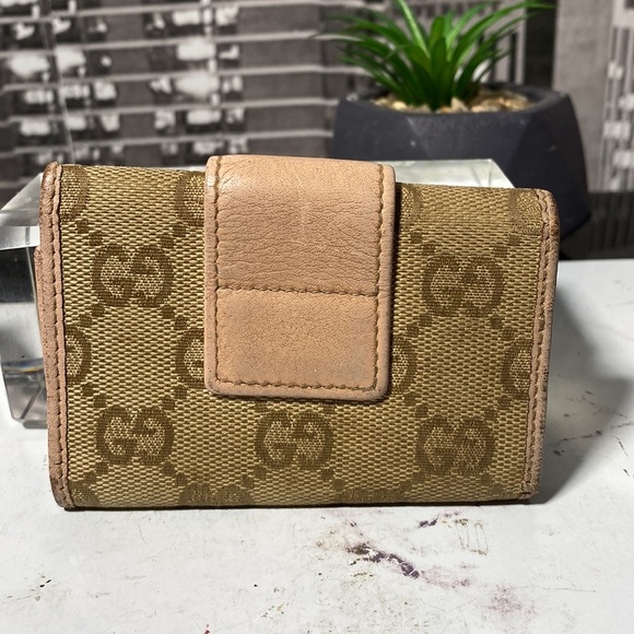 Authentic Gucci GG Key Case - Picture 6 of 16